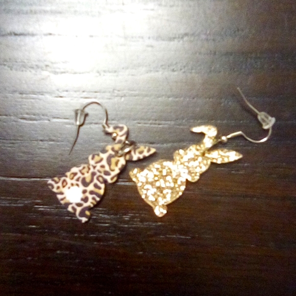 Bunny Rabbit Ear Rings - Picture 1 of 1